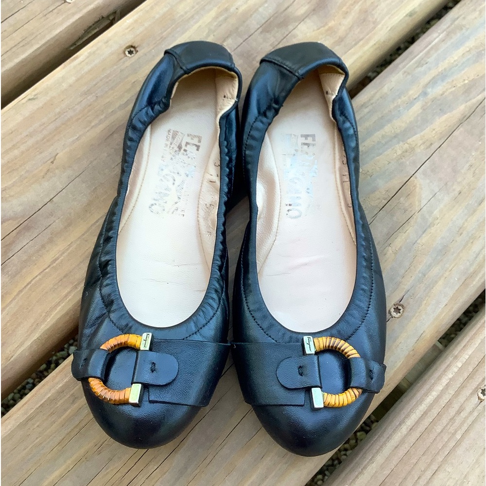 Salvatore Ferragamo leather loafers 🌸🌸